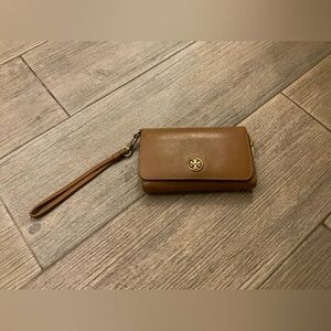 TORY BURCH “Continental” zip wallet wristlet